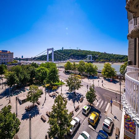 Budapest Riverfront Suite Bagian luar foto