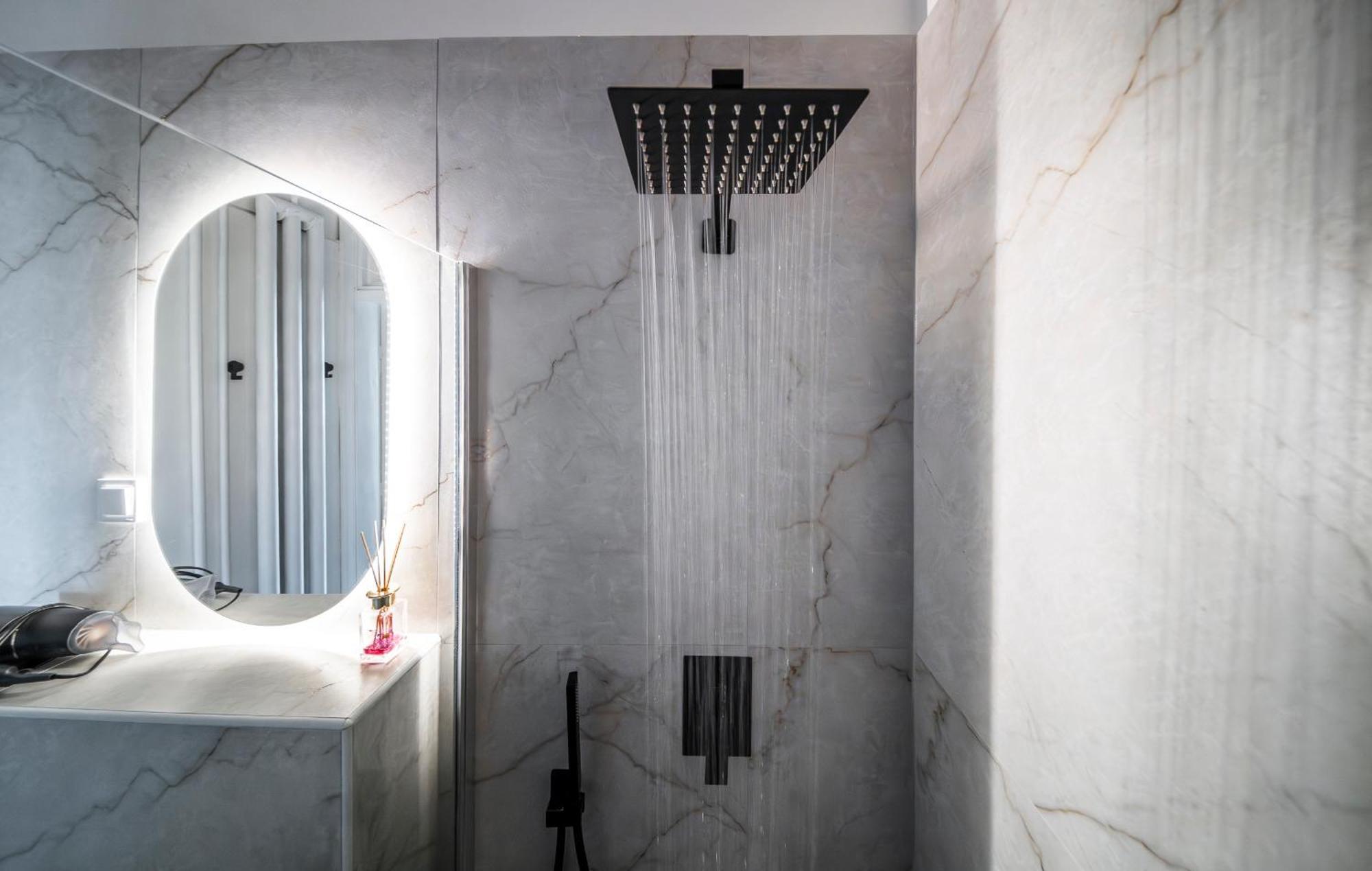 Budapest Riverfront Suite Bagian luar foto